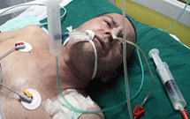 احمد عزیزی هنوز در بیمارستان بستری است