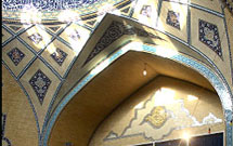 مسجد امام حسين (ع ) دبي ، عمره دانشجويي برگزار مي‌كند