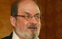 سلمان رشدی مهمان افتخاری نمايشگاه کتاب فرانسه شد
