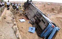 باز هم واژگونی اتوبوس زائران ایرانی