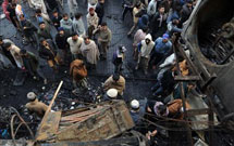 افزایش تلفات انفجار بمب بین عزاداران عاشورا در پاکستان