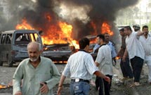 دراثر انفجار بمب در مسیر زایران حسینی ۳۰ تن کشته و ۵۰ نفر مجروح شدند