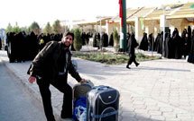 دانشگاه علوم پزشکي تهران مجوز سهميه سفر به عتبات عاليات را دريافت کرد