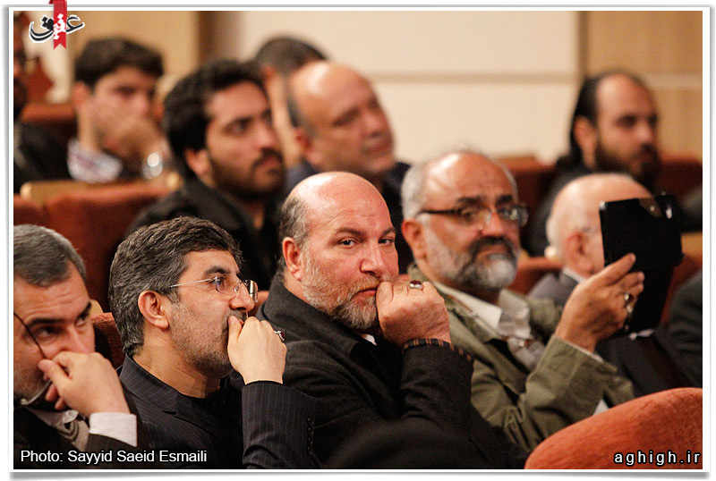 حاج حسین سازور و حاج محمدرضا طاهری در مراسم رونمایی از کتاب سروده های حاج علی انسانی