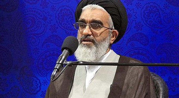 ایران به برکت انقلاب مرکز ترویج قرآن و عترت شد
