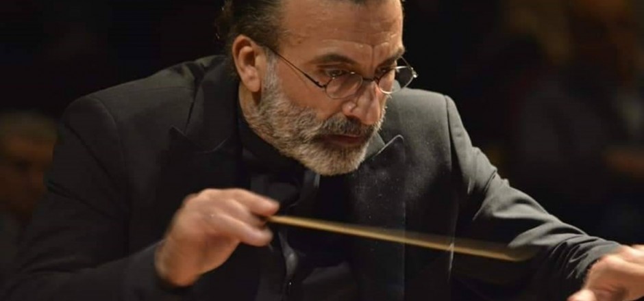 واکنش موسيقیدان برجسته جهان عرب و رهبر ارکستر موسیقی ملی لبنان به حضورش در حرم رضوی